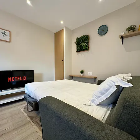 T2 Rénové - 4p - 1min Rer A - 20min Paris Apartamento *
